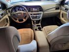 2017 Hyundai Sonata Base Красный vin: 5NPE24AF7HH447563