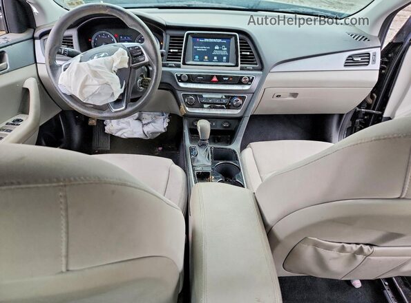 5NPE24AF7KH753606 2019 HYUNDAI SONATA Черный Вид панели приборов