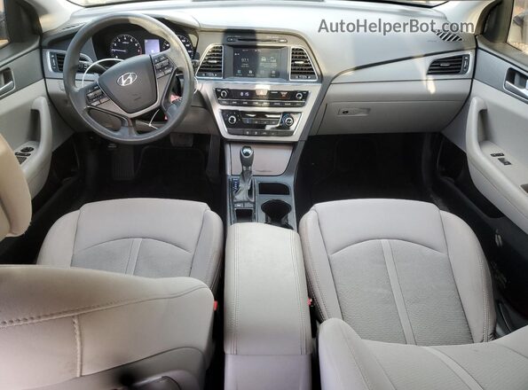 5NPE24AF8GH370796 2016 HYUNDAI SONATA Серебряный Вид панели приборов