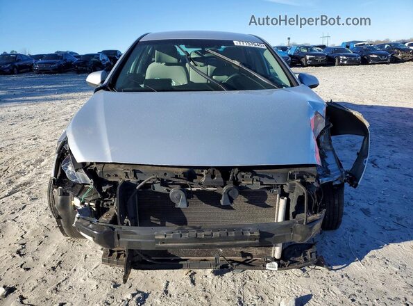 5NPE24AF8HH536235 2017 HYUNDAI SONATA Серебряный Вид спереди