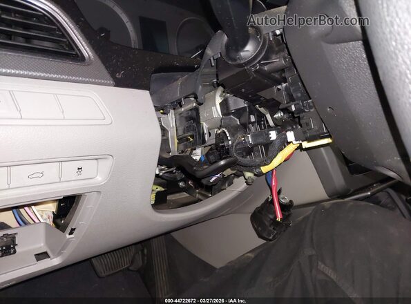 5NPE24AFXHH567504 2017 HYUNDAI SONATA White Dashboard view