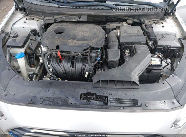 5NPE24AFXJH673375 2018 HYUNDAI SONATA Silver Вид ззаду
