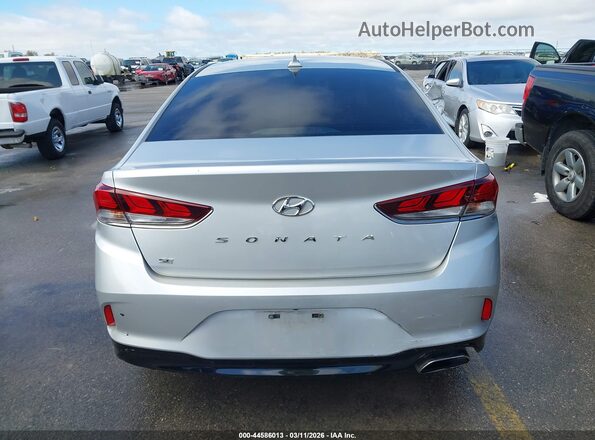 5NPE24AFXJH673375 2018 HYUNDAI SONATA Silver 