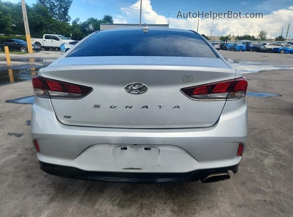 5NPE24AFXKH753437 2019 HYUNDAI SONATA Silver Widok z tyłu