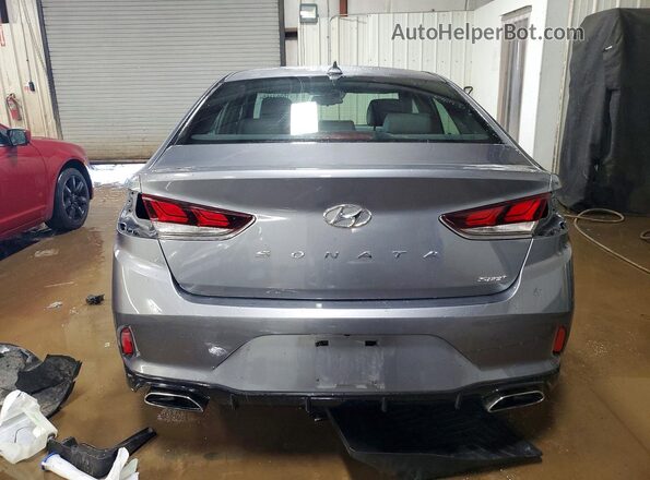 5NPE34AF3KH779049 2019 HYUNDAI SONATA Серебряный Вид сзади