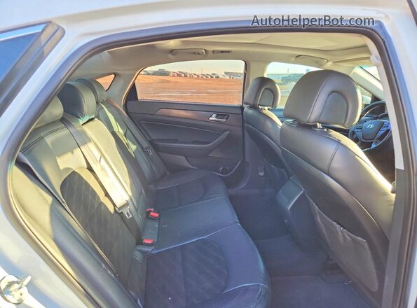 5NPE34AF5GH372101 2016 HYUNDAI SONATA White Հետևի նստատեղերի տեսք