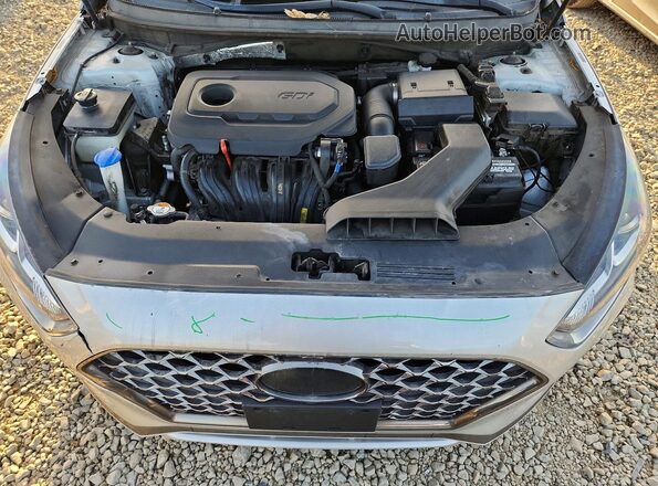 5NPE34AF5JH708935 2018 HYUNDAI SONATA Silver Rear interior view