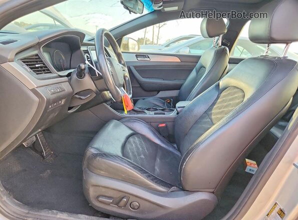 5NPE34AF5JH708935 2018 HYUNDAI SONATA Silver Front interior view