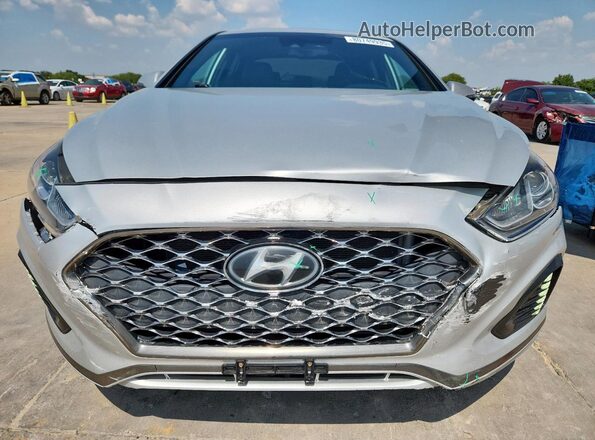 5NPE34AF5KH768862 2019 HYUNDAI SONATA Silver Front view