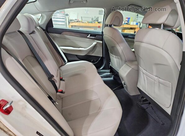 5NPE34AF6HH572633 2017 HYUNDAI SONATA Белый Вид задних сидений
