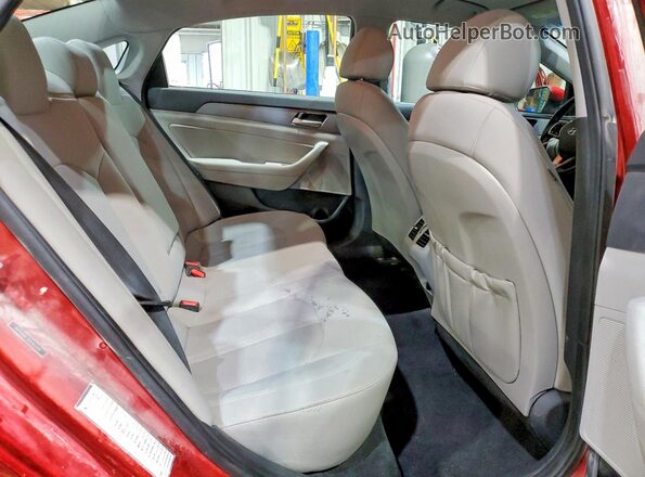 5NPE34AF7KH762335 2019 HYUNDAI SONATA Red Widok tylnych siedzeń