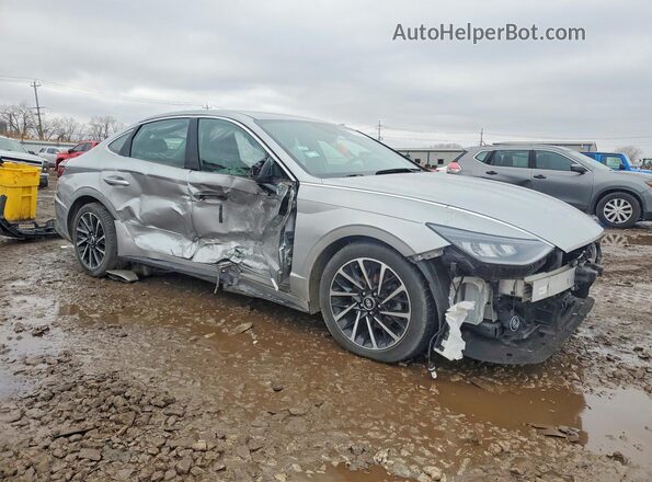 5NPEJ4J23LH025895 2020 HYUNDAI SONATA Серебряный Передняя правая четверть