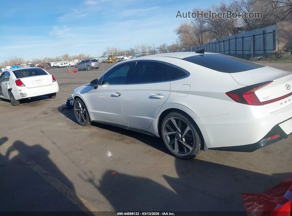 5NPEJ4J23MH068280 2021 HYUNDAI SONATA White Widok wnętrza z tyłu