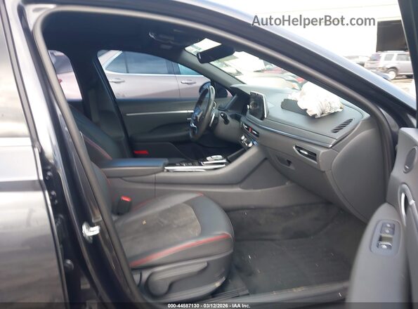 5NPEJ4J27MH068363 2021 HYUNDAI SONATA Серый Вид салона спереди