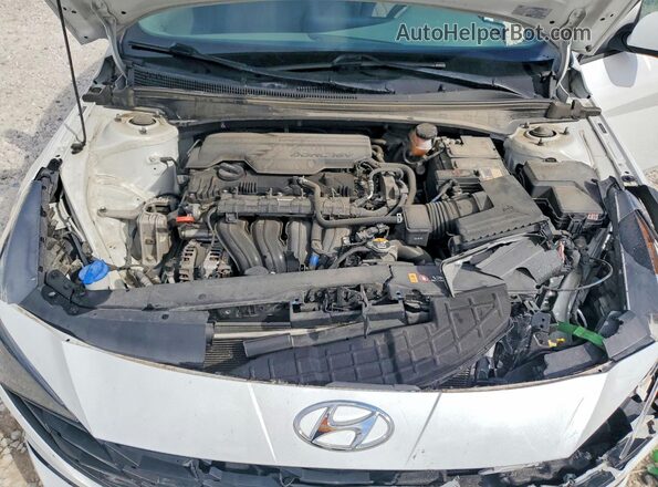 5NPLL4AG0NH062337 2022 HYUNDAI ELANTRA White Vista interior trasera
