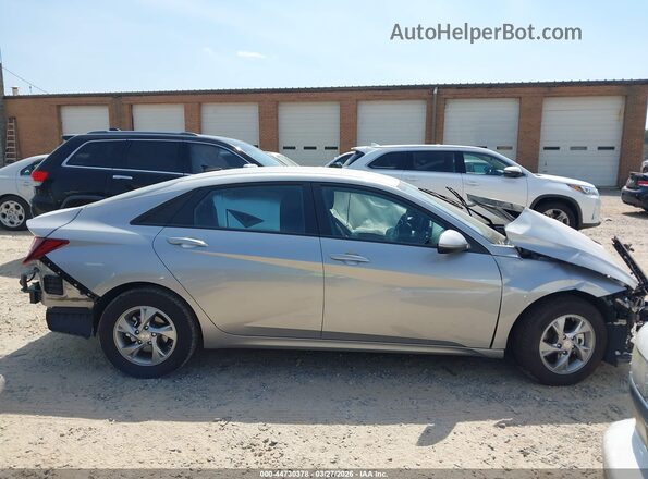5NPLL4AG3NH058444 2022 HYUNDAI ELANTRA Silver Սալոնի հետևի տեսք