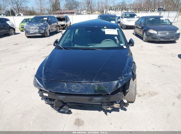 5NPLL4AG6MH050448 2021 HYUNDAI ELANTRA Черный Вид спереди