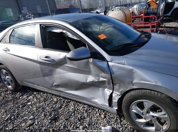 5NPLL4AG6NH080082 2022 HYUNDAI ELANTRA Серебряный Вид спереди