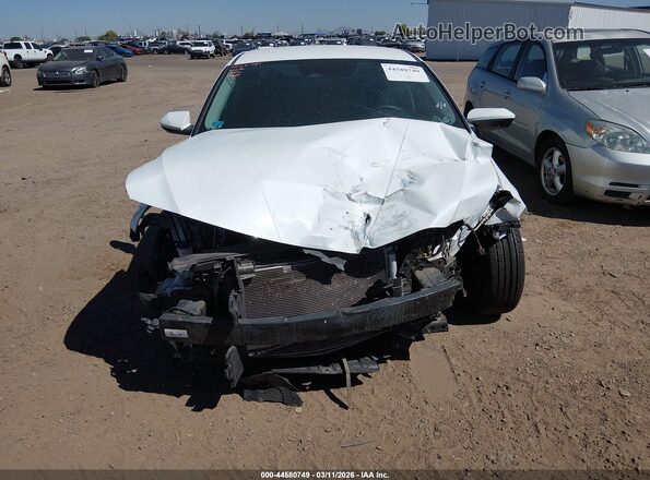 5NPLL4AG9MH034907 2021 HYUNDAI ELANTRA White Widok wnętrza z tyłu
