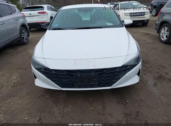 5NPLM4AG0MH031195 2021 HYUNDAI ELANTRA White Rear interior view