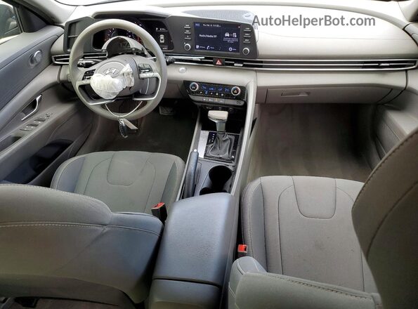 5NPLM4AG0NH058804 2022 HYUNDAI ELANTRA Black Widok deski rozdzielczej