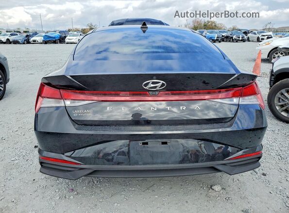 5NPLM4AG0NH058804 2022 HYUNDAI ELANTRA Black Widok z tyłu