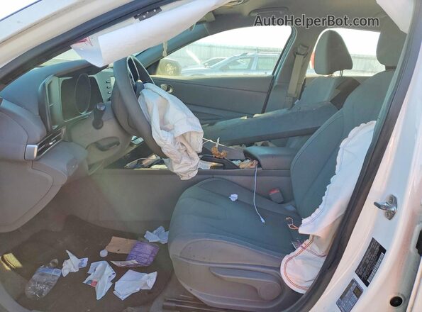 5NPLM4AG1MH048345 2021 HYUNDAI ELANTRA White Widok wnętrza z przodu