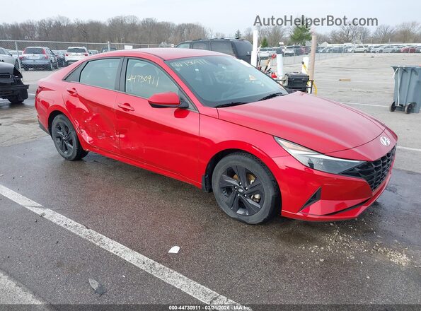 5NPLM4AG4PH114858 2023 HYUNDAI ELANTRA Red Przód prawy