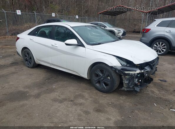 5NPLM4AG5PH104372 2023 HYUNDAI ELANTRA Белый Передняя правая четверть