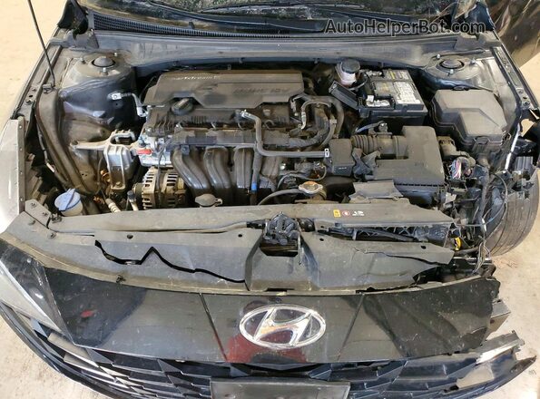 5NPLS4AG2NH070975 2022 HYUNDAI ELANTRA Черный Вид задней части салона