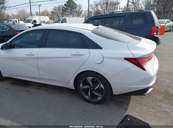 5NPLS4AG6PH119694 2023 HYUNDAI ELANTRA Белый Панорамный вид салона 360°