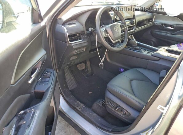 5TDAAAA55SS029513 2025 TOYOTA GRAND Серый Вид панели приборов