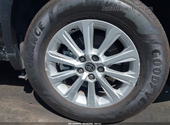 5TDAAAA56TS036715 2026 TOYOTA LE Черный 