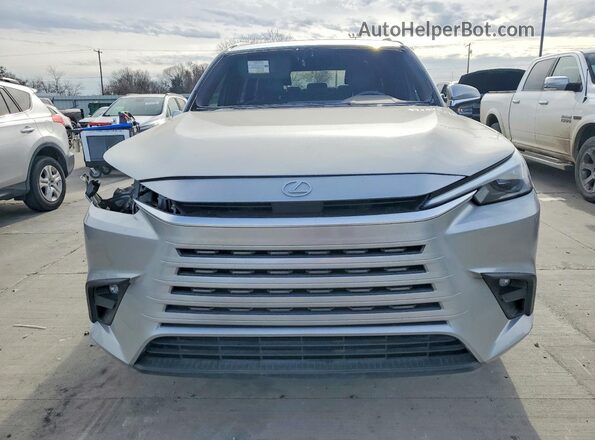 5TDAAAA67RS002767 2024 LEXUS TX Серебряный Вид спереди