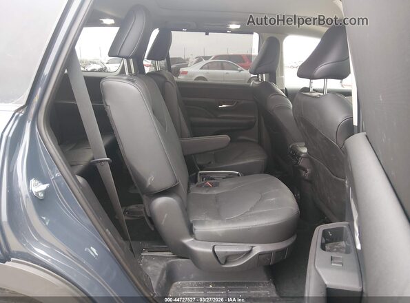 5TDAAAB50SS083784 2025 TOYOTA GRAND HIGHLANDER Blue VIN კოდის სტიკერის ხედი