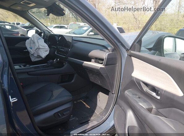 5TDAAAB57TS113736 2026 TOYOTA LIMITED Серый Вид салона спереди