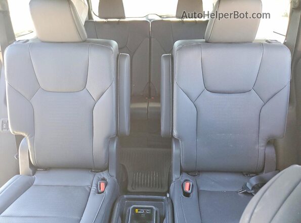 5TDABAB67TS016283 2026 LEXUS TX Charcoal Widok tylnych siedzeń