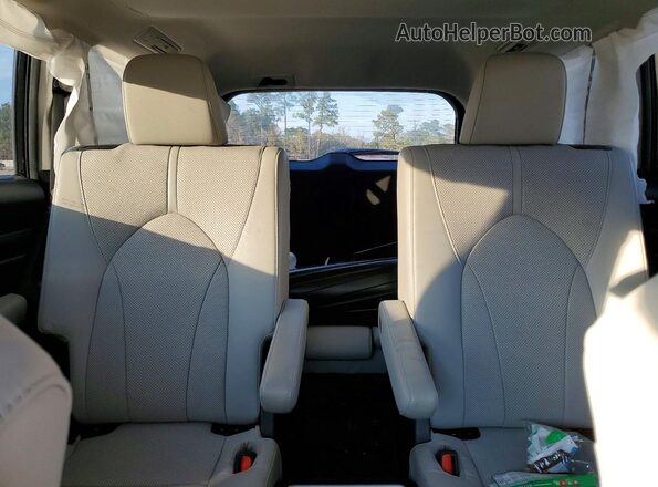 5TDACAB58RS023398 2024 TOYOTA GRAND Black Widok tylnych siedzeń