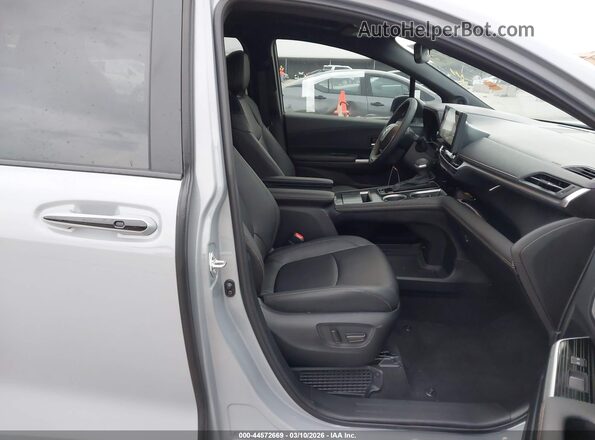 5TDCSKFC6TS229353 2026 TOYOTA SIENNA Pewter Вид салону спереду
