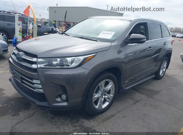 5TDDGRFH4JS050509 2018 TOYOTA LIMITED Gray წინა მარცხენა ხედი სამი მეოთხედიდან
