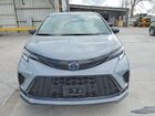 2025 Toyota Sienna Xse 7-passenger Silver vin: 5TDDRKEC2SS237434