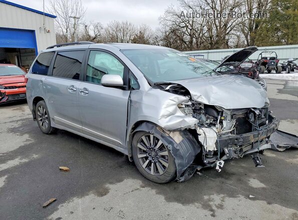 5TDDZ3DC3JS202925 2018 TOYOTA SIENNA Silver წინა მარჯვენა