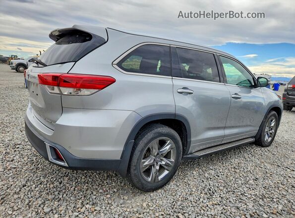 5TDDZRFH1JS894243 2018 TOYOTA LIMITED Серебряный Задняя правая четверть