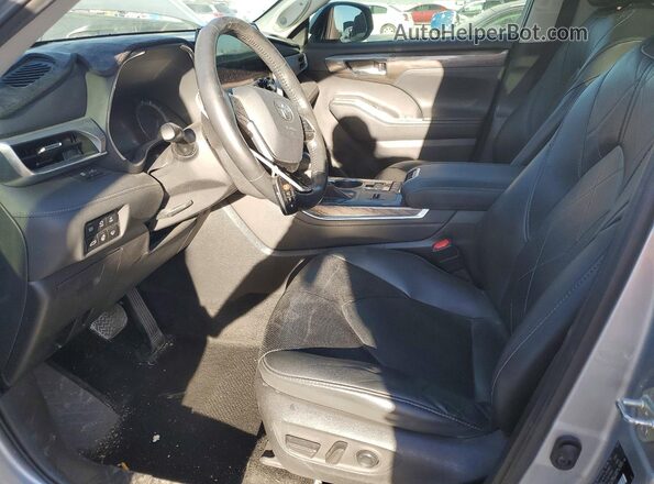 5TDEBRCH2LS008060 2020 TOYOTA HIGHLANDER HYBRID Серебряный Вид салона спереди