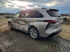 2021 Toyota Sienna Platinum 7-passenger Silver vin: 5TDERKEC5MS053774