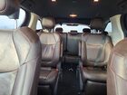 2021 Toyota Sienna Platinum 7-passenger Silver vin: 5TDERKEC5MS053774