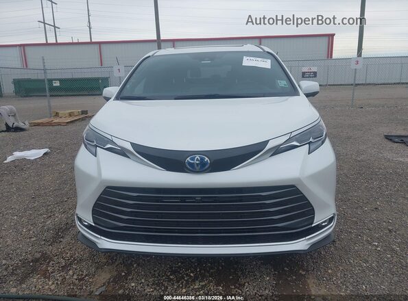 5TDERKEC6SS260770 2025 TOYOTA SIENNA White Вид щитка приладів