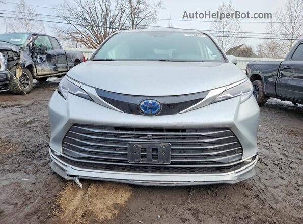 5TDESKFC2PS085928 2023 TOYOTA SIENNA Серебряный Вид спереди