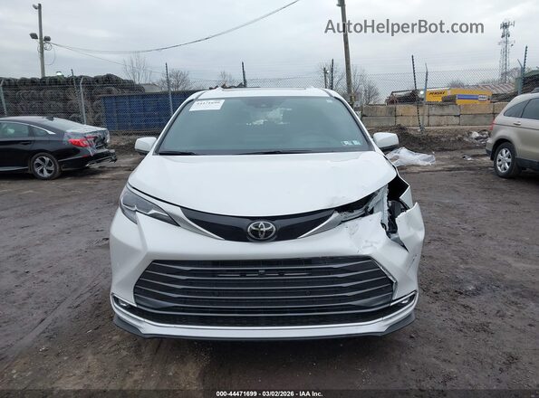 5TDESKFC2TS233215 2026 TOYOTA SIENNA White Widok zestawu wskaźników