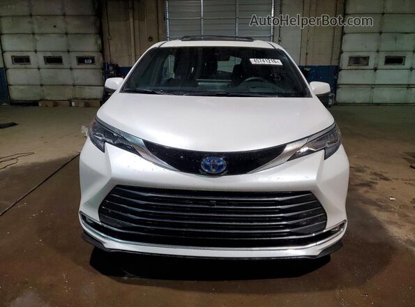 5TDESKFC3SS201341 2025 TOYOTA SIENNA Белый Вид спереди